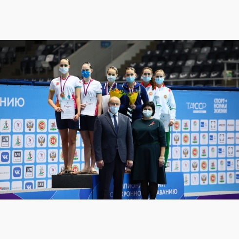 На чемпионате России по синхронному плаванию определили победителя в дисциплине комби